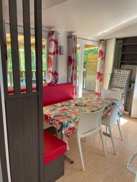 Camping Le Ruisseau Saint-Andre-de-Seignanx Екстер'єр фото
